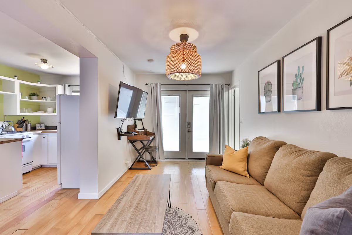 South Park Studio- Jacuzzi vacation rental interior